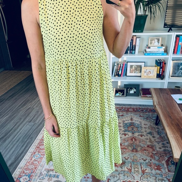 Neon and black dotted dress - Picture 3 of 4